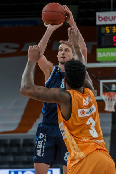 的要求就格 的要求就格